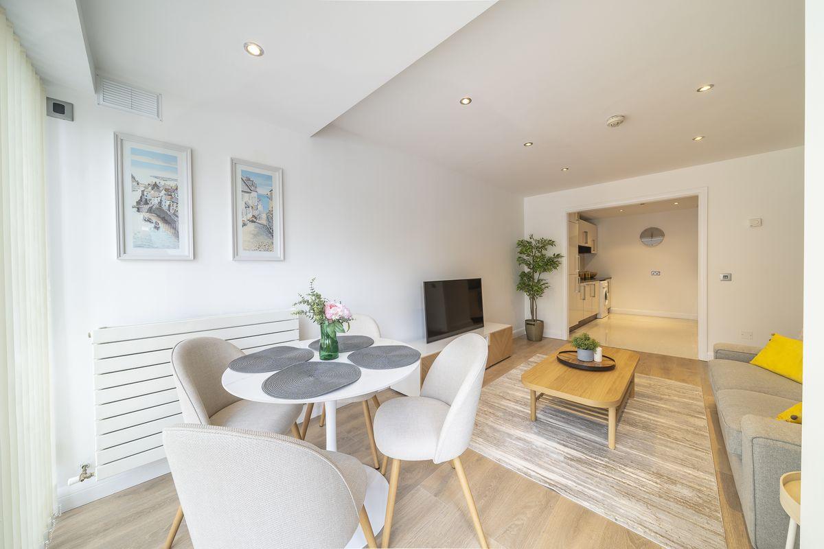 3 Landscape Court , Churchtown, Dublin 14, historical listing image 5