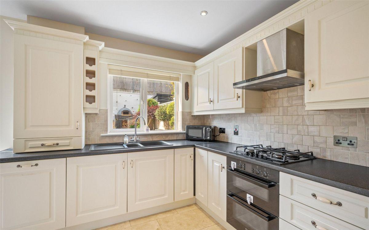 12 Coolkellure Grove, Coolkellure, Lehanagh More, Cork City, historical listing image 4