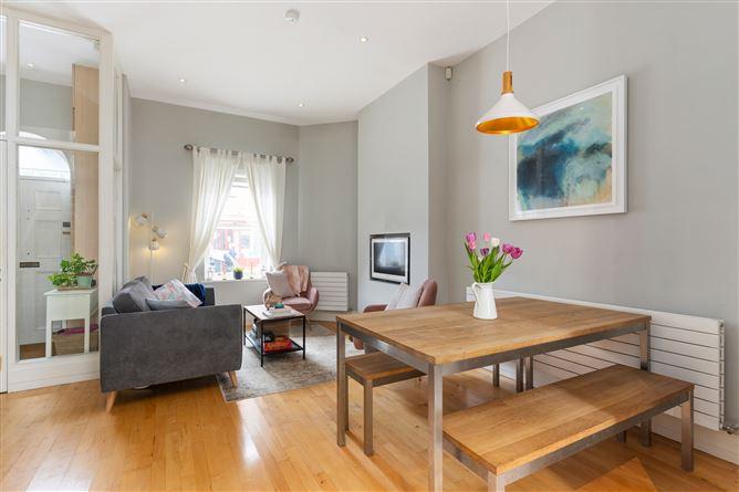 8 Grattan Street, Grand Canal Dk, Dublin 2, historical listing image 2