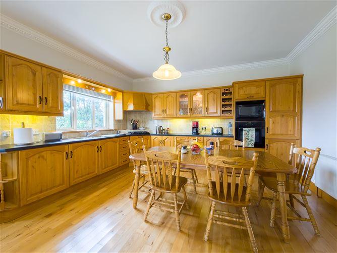 Tawnyeeny , Raheens, Castlebar , Castlebar, Mayo, historical listing image 6