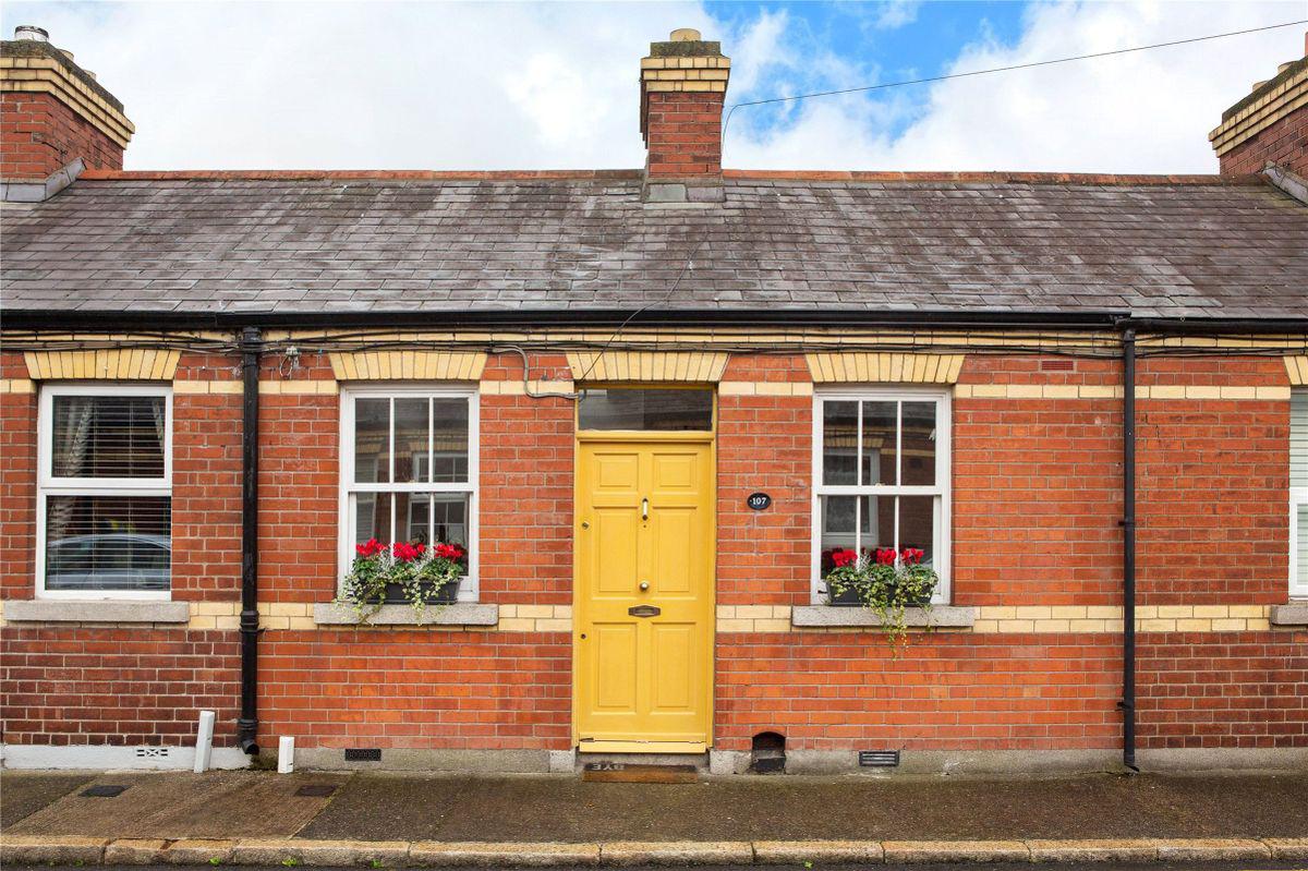107 Pembroke Cottages, Donnybrook, Dublin 4, historical listing image 1