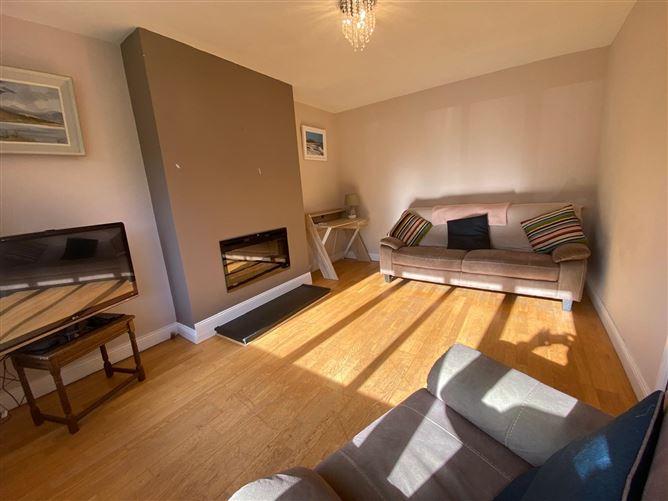 31 Pembroke Grove, Pembroke Wood, Passage West, Co. Cork, T12F64V, historical listing image 4