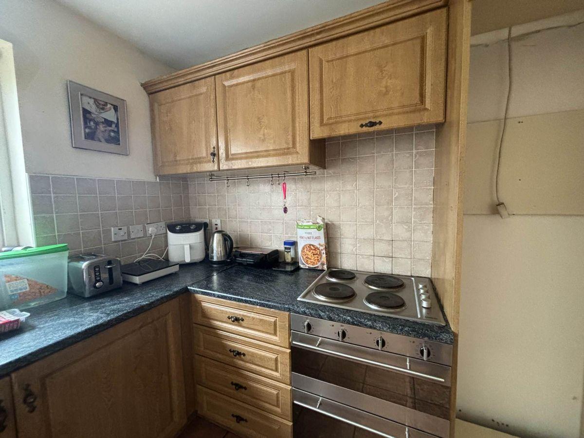 10 Hollands Park, Kildare Road, Athy, Co. Kildare, R14D597, historical listing image 6