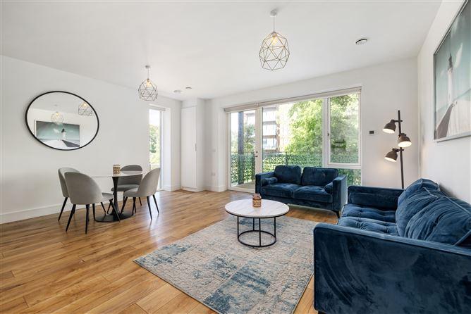 4 Sycamore Hall, Larkfield Way, Leopardstown, Dublin 18, historical listing image 2