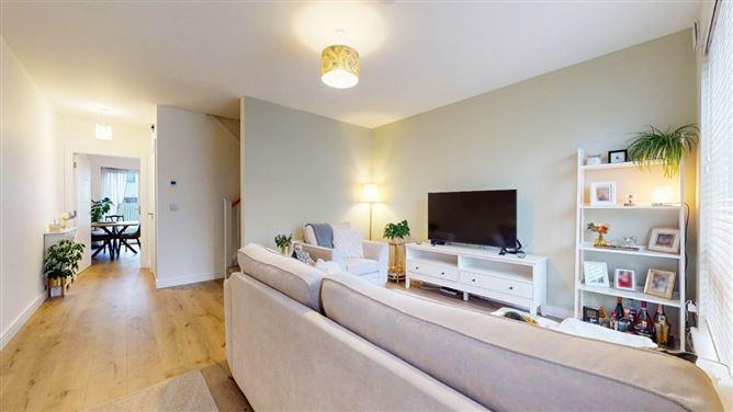 3 Parkleigh Square, Seven Mills, Dublin 22, historical listing image 4