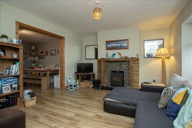 22 Inis Glora, Ballinalack, Co. Westmeath, historical listing image 6