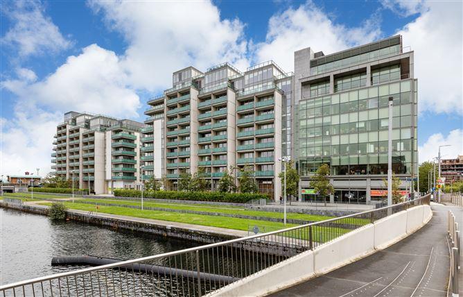 12 Longford House, Spencer Dock, Dublin 1, historical listing image 1