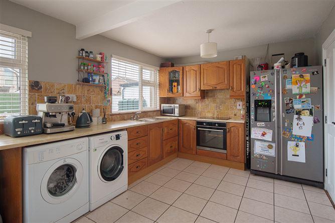 156 Greenacres, Dundalk, Co. Louth, historical listing image 4