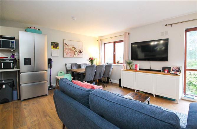 28 hunters hall, ballycullen, dublin 24, historical listing image 2