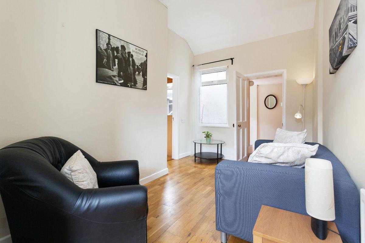 10 St Broc's Cottages, Donnybrook, Dublin 4, historical listing image 3