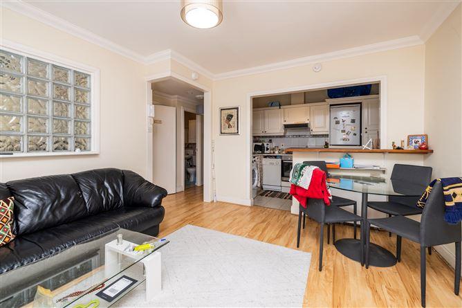 Apt 32 The Northumberlands, Love Lane, South City Centre, Dublin 2, historical listing image 4