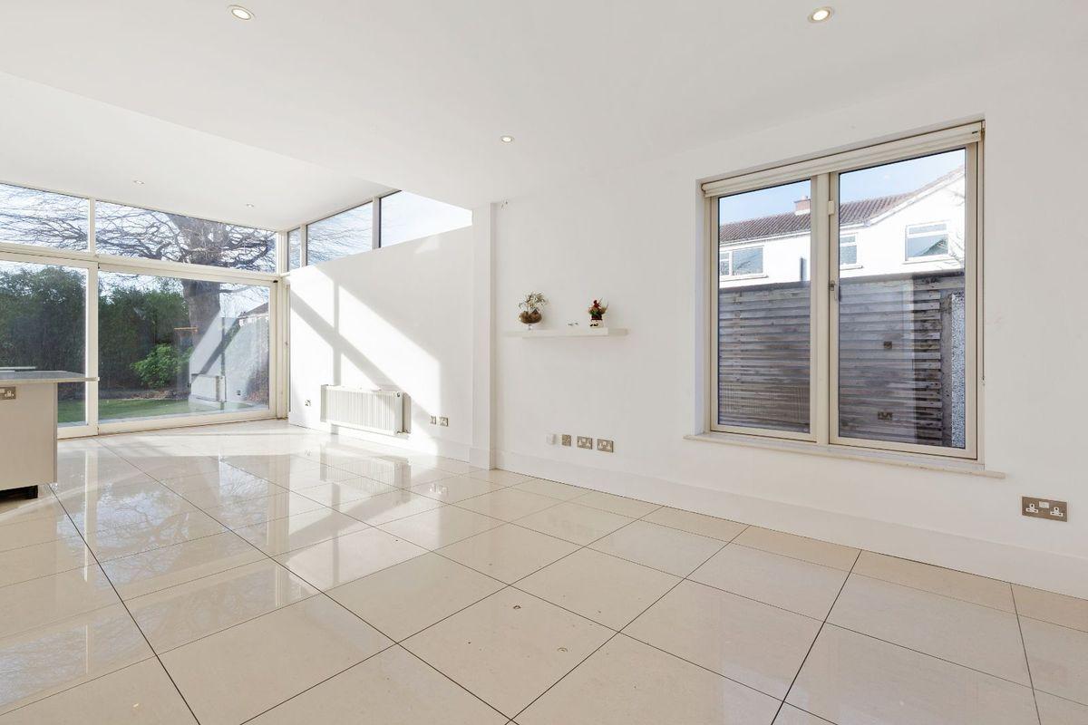 48A Beach Road, Sandymount, Dublin 4, historical listing image 5