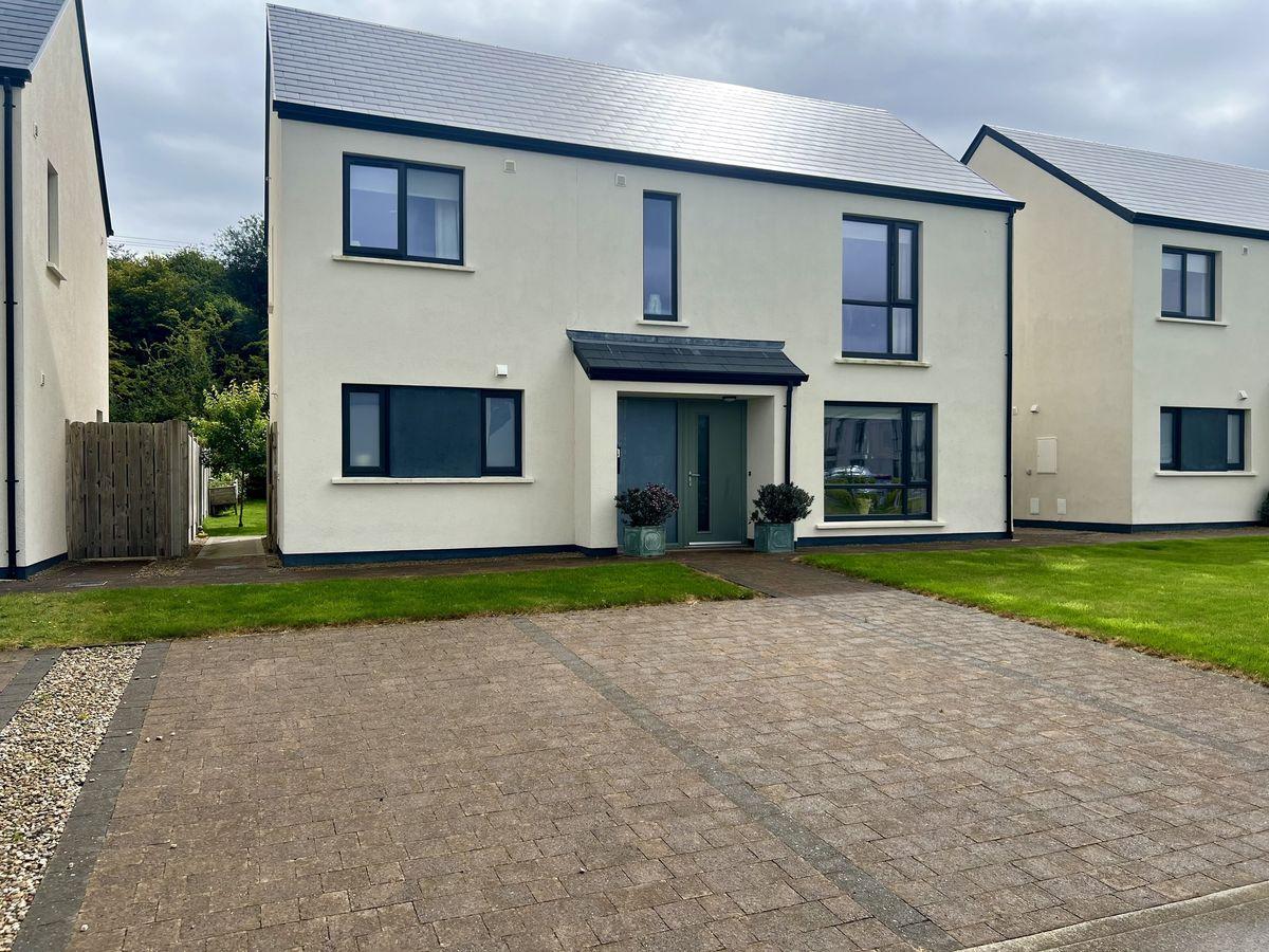 4 College View Crescent, Castlebar, County Mayo, historical listing image 5
