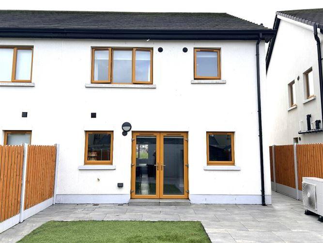 63 The Laurels, Avourwen, Drogheda, Meath, historical listing image 2