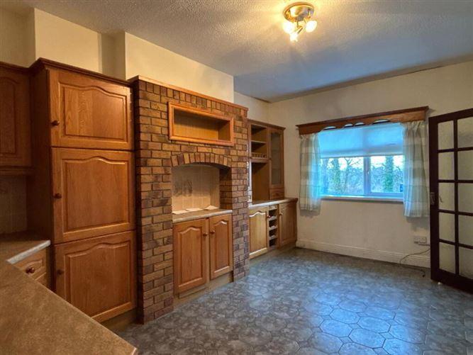 11 Saint Anne's Terrace, Ardfinnan, Clonmel, Tipperary, historical listing image 3
