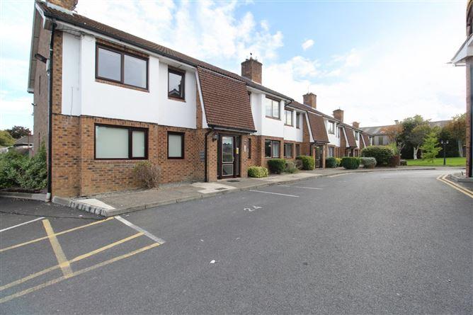 24 Villa Blanchard, Blanchardstown, Dublin 15, historical listing image 1