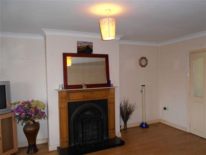 89 Shannon Park, Edgeworthstown, Longford, historical listing image 4