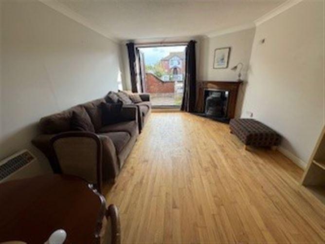 18, White Oaks Roebuck Road, Dublin 14, historical listing image 5