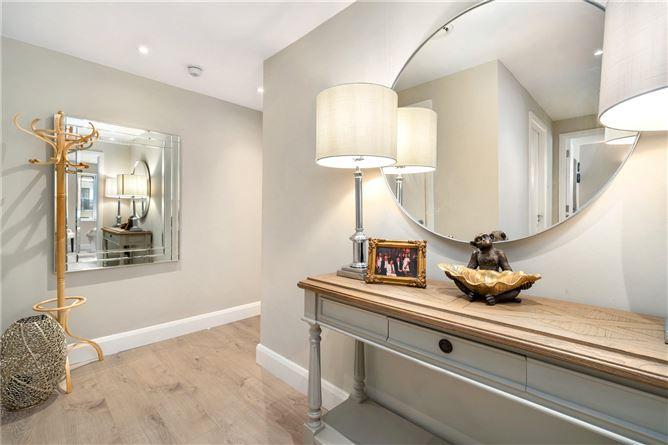 67 Adelaide Square, Whitefriar Square, Dublin 8, historical listing image 3