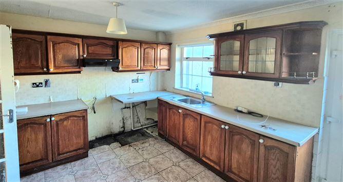 17, Rivermeade Drive, historical listing image 5