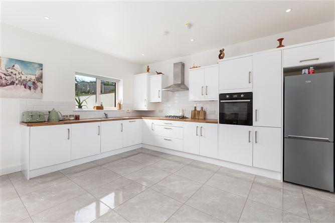 30 Burkeen Hall, Wicklow Town, Co. Wicklow, A67NY60, historical listing image 5
