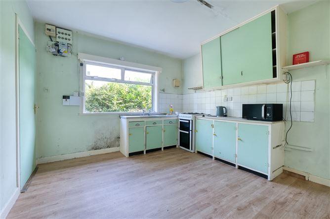 Chezmai, Athlone Road, Longford, historical listing image 4
