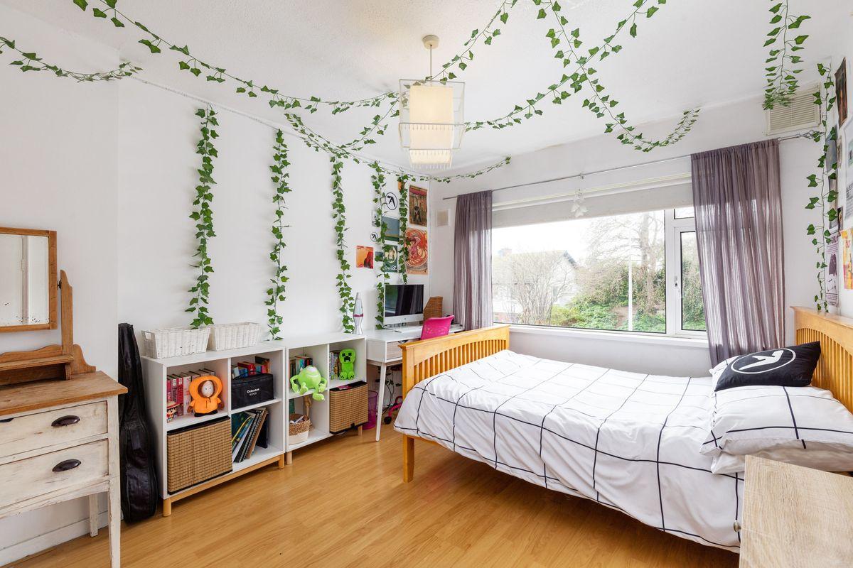 Original advertisement for 5 EVORA PARK, HOWTH, DUBLIN 13