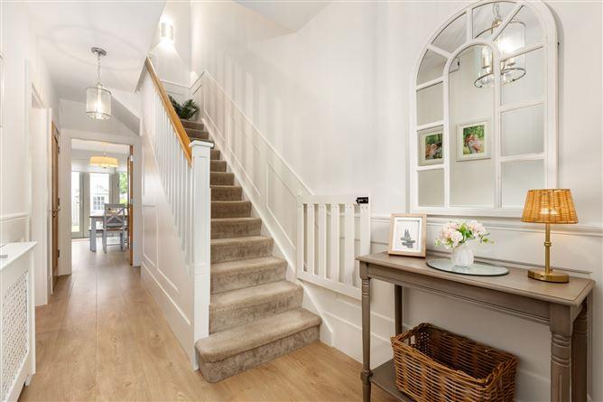 11 The Court, Hazelbrook Square, Churchtown, Dublin 14, historical listing image 2