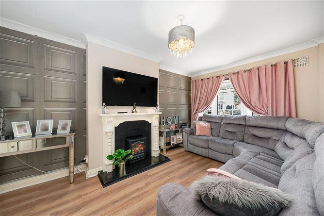 1 Woodvale Crescent, Clonsilla, Dublin 15, historical listing image 4