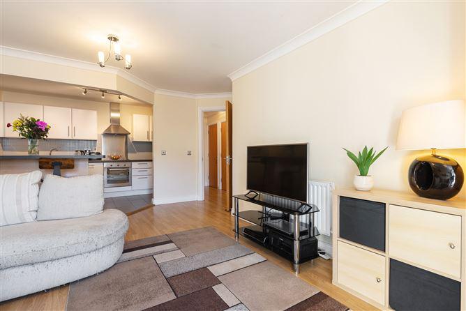 32 The Cedar, Cruagh Wood, Stepaside, Dublin 18, historical listing image 5