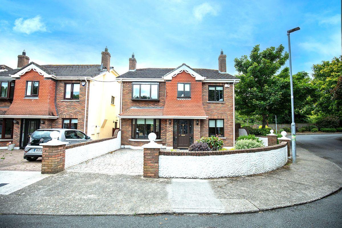 1 Castlefield Manor, Malahide, Co. Dublin, K36AH68, historical listing image 2