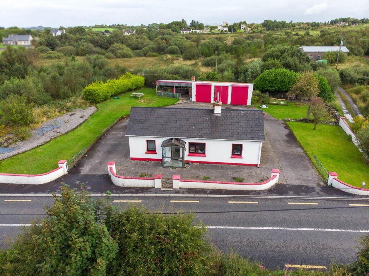 Cuiltrasna, Kiltimagh, Co. Mayo, F12AX76, historical listing image 1