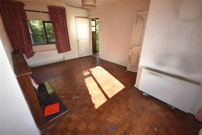 222 Ros Suilighe, Old Town, Letterkenny, Donegal, historical listing image 3