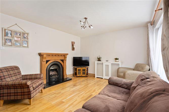 25, Saint Brigid S Park, Dublin 18, historical listing image 6