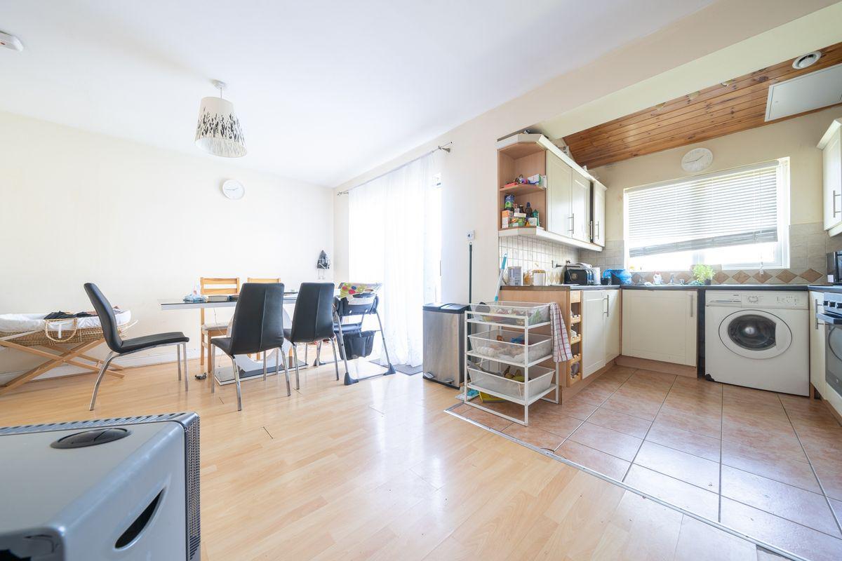 32 Beechfield Meadows, Clonee, Dublin 15, historical listing image 5