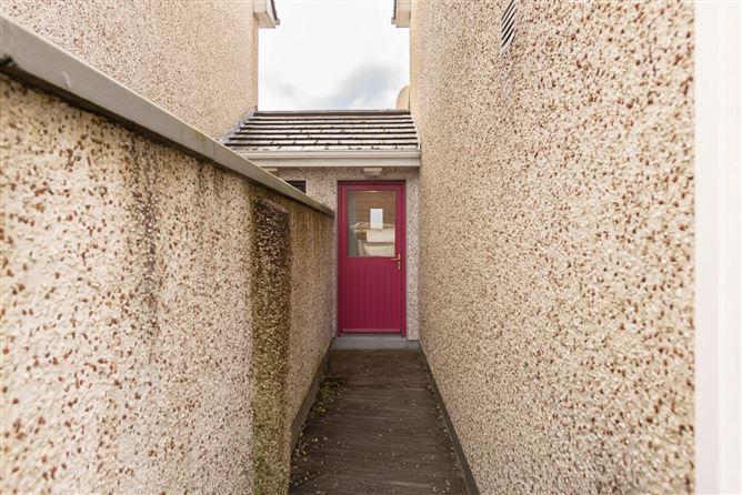 Original advertisement for 61 RAITHIN CLOSE, ASHE ROAD, MULLINGAR