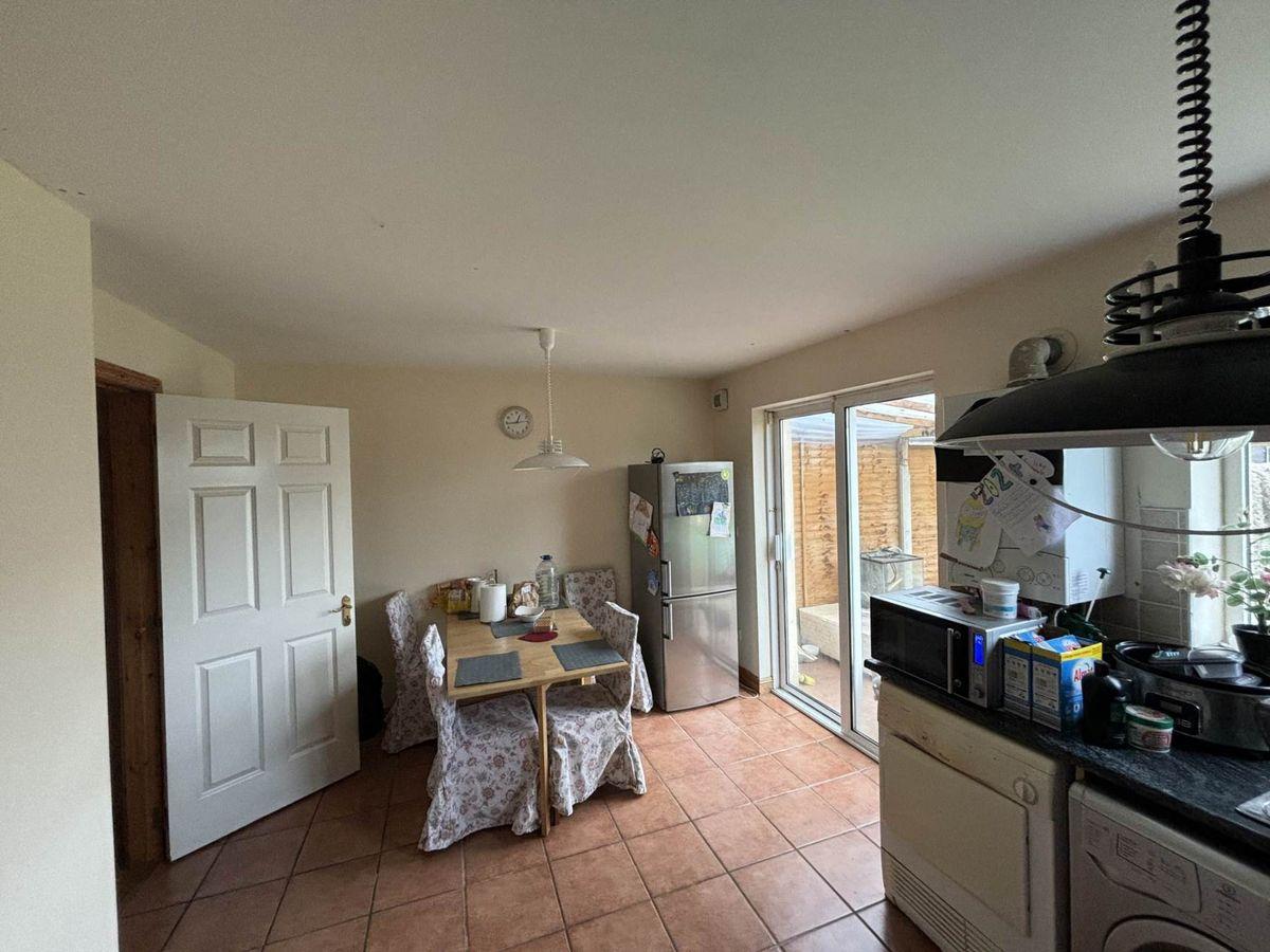 10 Hollands Park, Kildare Road, Athy, Co. Kildare, R14D597, historical listing image 5