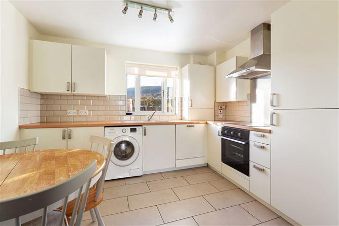 29 Cluain Shee, Aiken's Village, Sandyford, Dublin 18, D18RV06, historical listing image 4