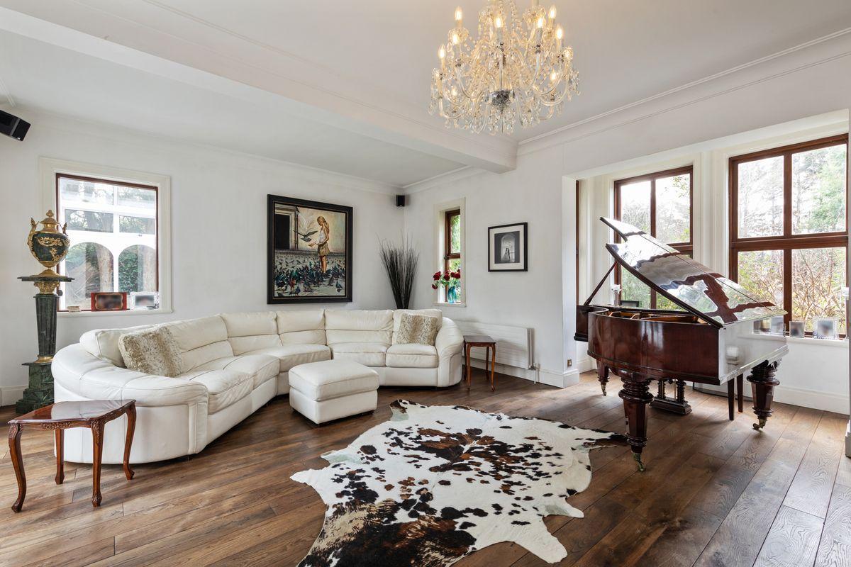 Carezza, Dublin Road, Shankill, Dublin 18, D18P8C8, historical listing image 5