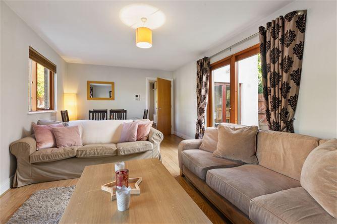 2, Hunters Walk, Dublin 24, historical listing image 5