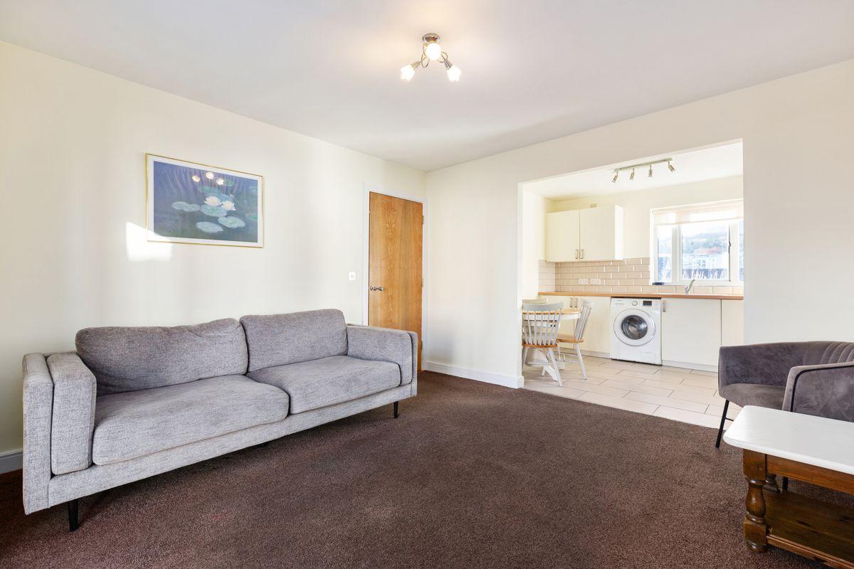 29 Cluain Shee, Aiken's Village, Sandyford, Dublin 18, D18RV06, historical listing image 3