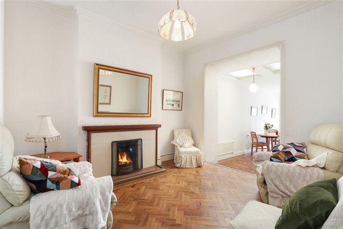 7 Thormanby Road, Howth, Co. Dublin, historical listing image 5