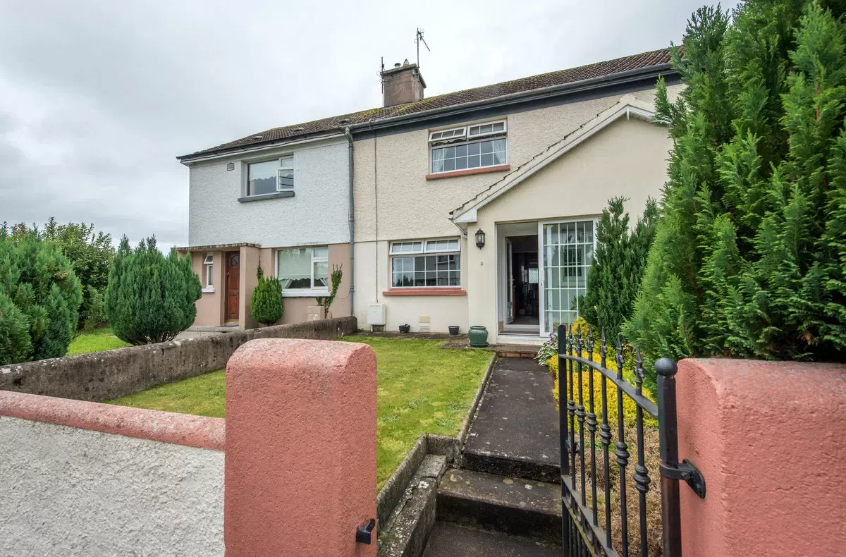 10 Kennedy Terrace, Carrickbeg, Carrick-on-Suir, Co. Tipperary, historical listing image 2