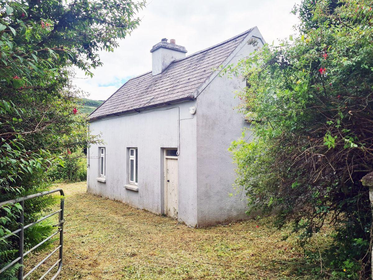Rose Cottage, Garranes, Dunmanway, Co. Cork, P47AH56, historical listing image 1