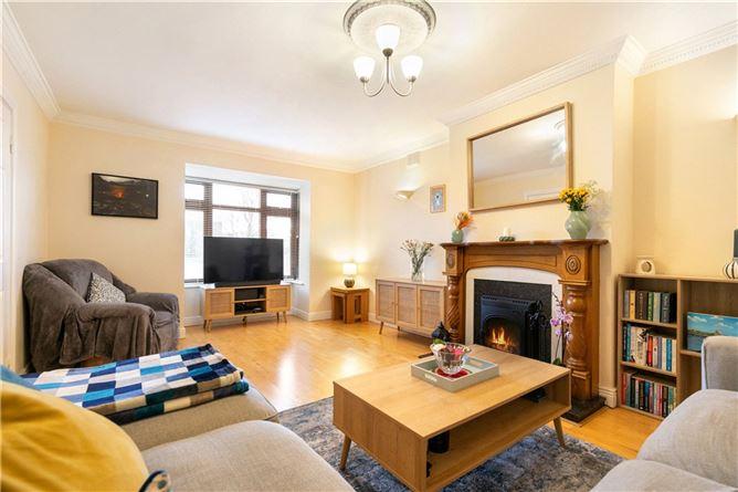 2 Yellow Nook Avenue, Johnstown Road, Cabinteely, Co. Dublin, historical listing image 3