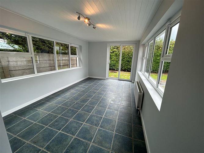 27 Parkway Drive, Model Farm Road, Cork, historical listing image 6