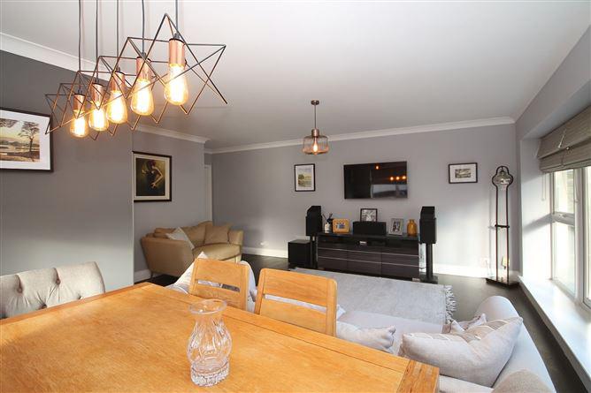 82 Carrigmore Crescent, D24XH95, historical listing image 5