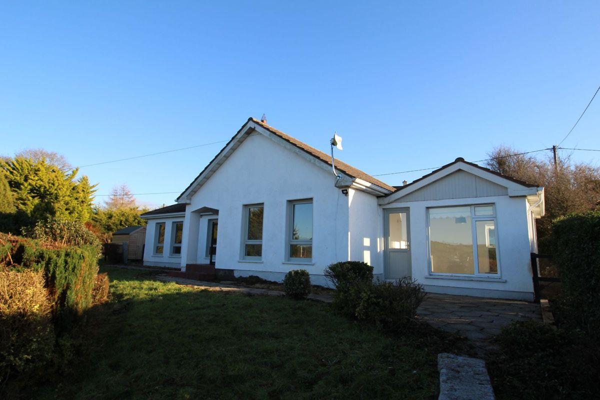 Knockenree, Coolattin Road, Carnew, Co. Wicklow, Y14KW31, historical listing image 1