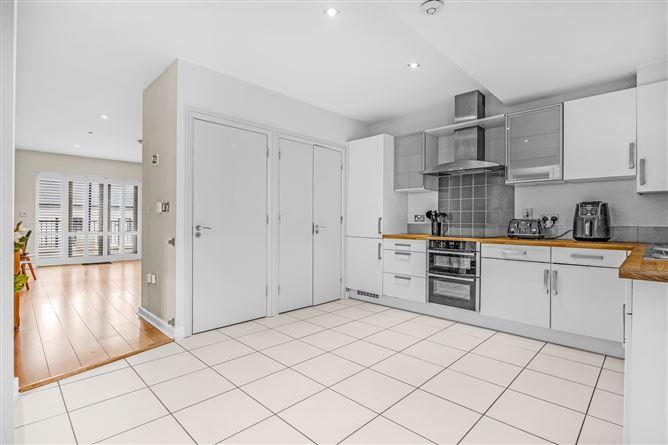 50 Parkview, Robswall, Malahide, County Dublin, historical listing image 6
