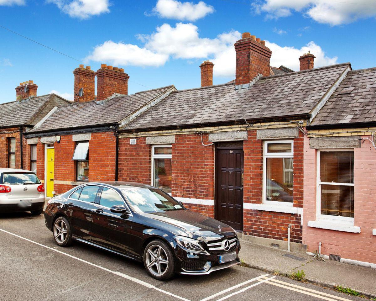 10 St Broc's Cottages, Donnybrook, Dublin 4, historical listing image 2